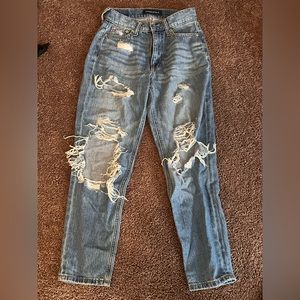 medium wash boyfriend jeans